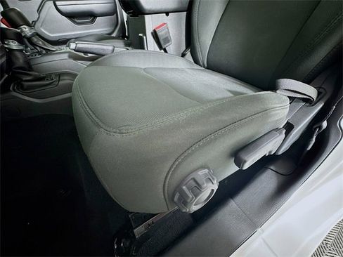 Used 2021 Jeep Wrangler Unlimited Sport image 17