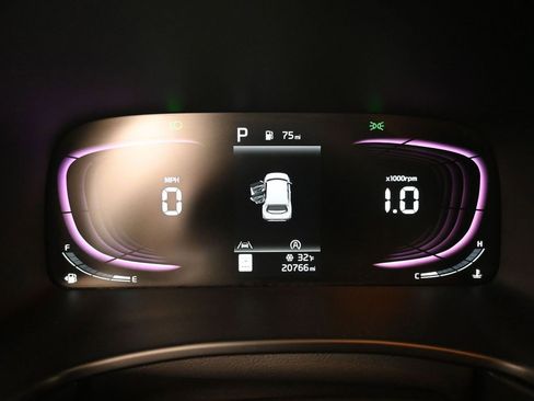 Used 2023 Kia Soul LX image 12