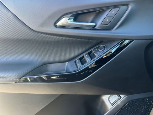 New 2026 Chevrolet Equinox LT w/ Convenience Package II image 11