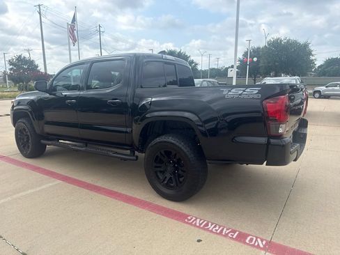Used 2022 Toyota Tacoma SR w/ SR Convenience Package RWD image 3