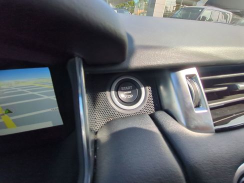 Used 2019 Land Rover Range Rover Sport HSE image 23