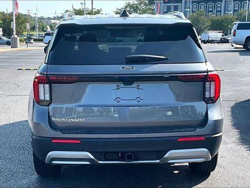 New 2026 Ford Explorer Platinum RWD image 4