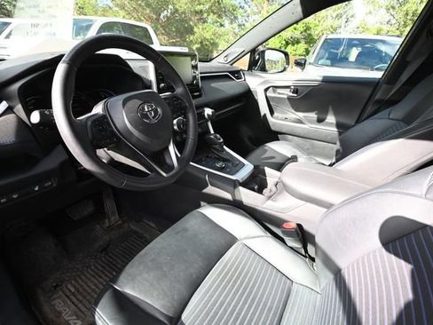 Used 2021 Toyota RAV4 XSE w/ Protection Package (TMS) AWD/4WD image 10