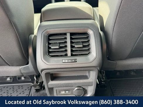 Certified 2023 Volkswagen Tiguan SE w/ Panoramic Sunroof Package AWD/4WD image 13