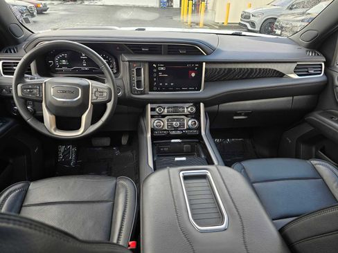 Used 2024 GMC Yukon XL Denali image 20