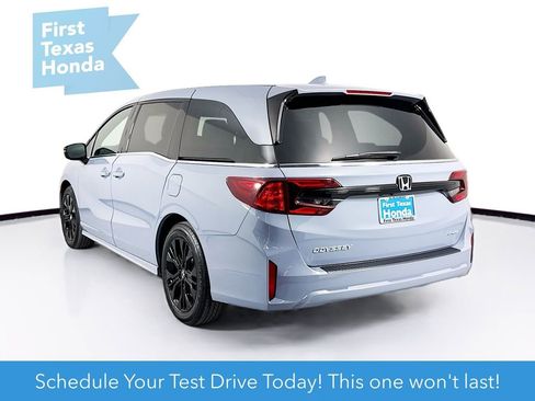 Used 2025 Honda Odyssey Sport-L image 6