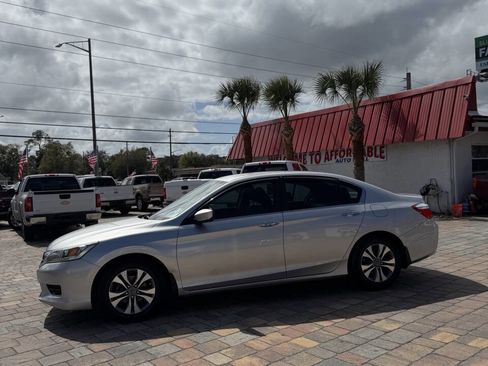 Used 2015 Honda Accord LX image 4