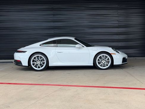 Used 2025 Porsche 911 Carrera S RWD image 10