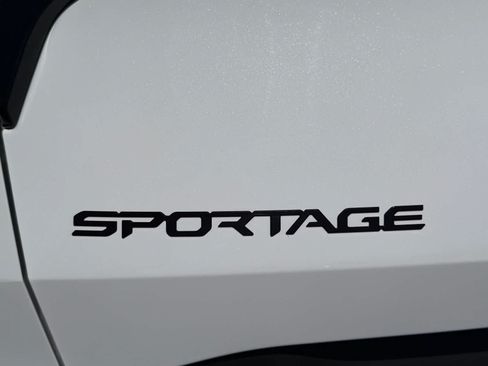 Used 2025 Kia Sportage X-Line w/ Premium Package AWD/4WD image 28