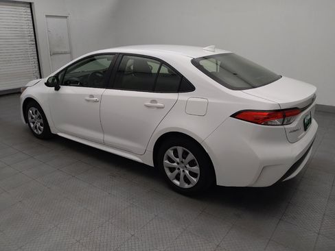 Used 2022 Toyota Corolla LE FWD image 3