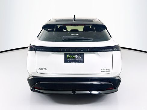 Used 2024 Nissan Ariya AWD image 7