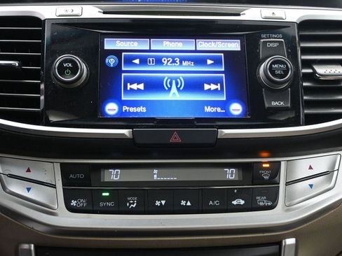 Used 2014 Honda Accord EX-L image 24