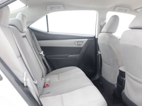 Used 2015 Toyota Corolla LE FWD image 29