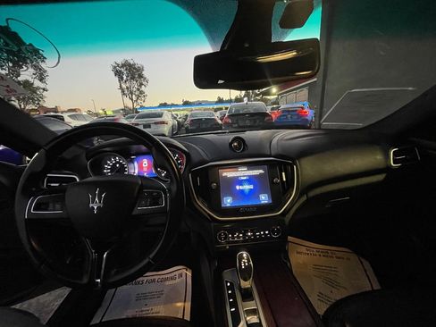 Used 2016 Maserati Ghibli S image 9