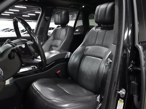 Used 2019 Land Rover Range Rover Supercharged AWD/4WD image 12