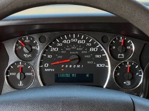 Used 2017 Chevrolet Express 2500 LT w/ LT Preferred Equipment Group image 25