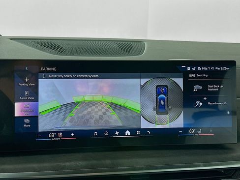 Used 2026 BMW X5 xDrive50e w/ Premium Package image 16