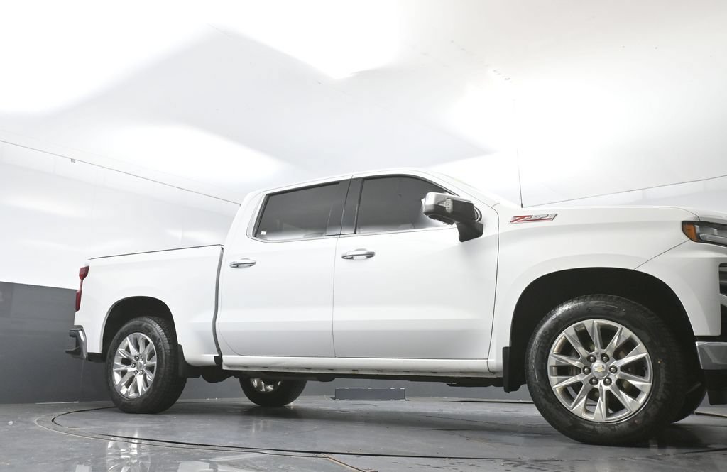Used 2019 Chevrolet Silverado 1500 LTZ w/ LTZ Plus Package AWD/4WD image 50