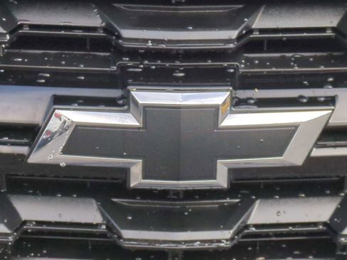 Used 2022 Chevrolet Colorado W/T w/ Custom Special Edition image 8