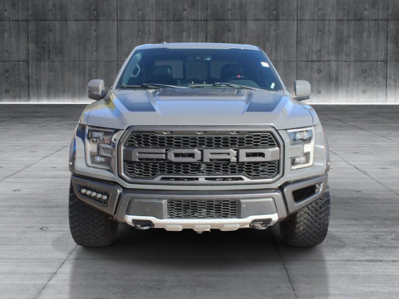 Used 2018 Ford F150 Raptor w/ Equipment Group 802A Luxury AWD/4WD image 28
