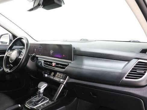 Used 2024 Kia Seltos EX AWD/4WD image 17