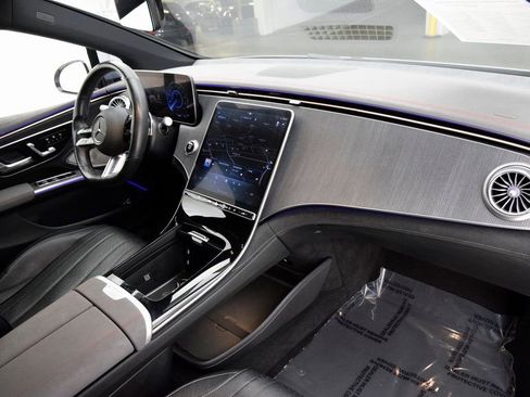 Used 2022 Mercedes-Benz EQS 450+ Sedan image 14