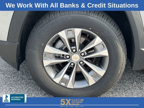 Used 2025 Chevrolet Equinox LT FWD image 25