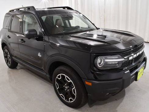 Used 2025 Ford Bronco Sport Outer Banks w/ Outer Banks Tech Package+ AWD/4WD image 5