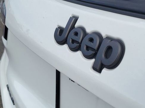 Used 2023 Jeep Compass Trailhawk w/ Trailhawk Convenience Group image 11