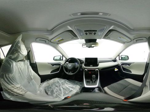 New 2025 Toyota RAV4 XLE w/ Convenience Package image 61
