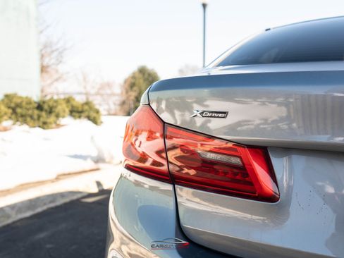 Used 2019 BMW 540i xDrive w/ M Sport Package image 46