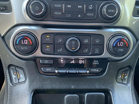 Used 2018 Chevrolet Tahoe LT w/ LT Signature Package AWD/4WD image 16