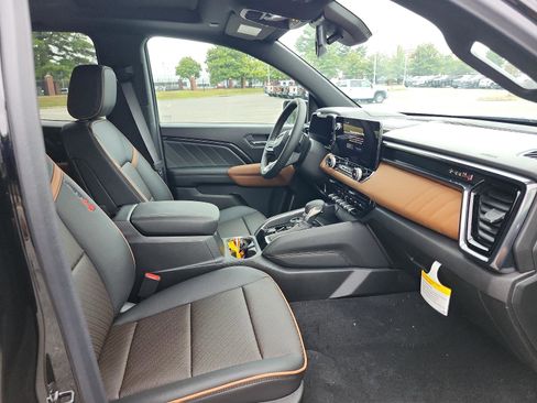 New 2026 GMC Canyon AT4 w/ Technology Plus Package image 6