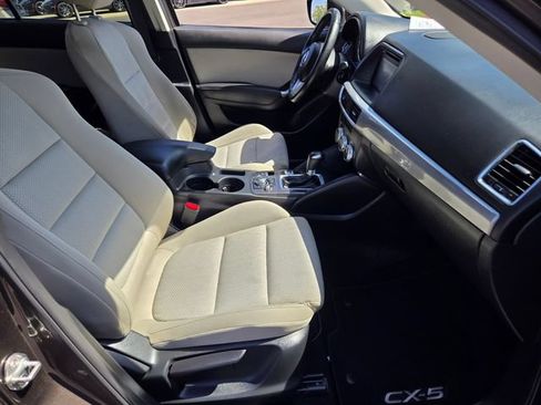 Used 2016 MAZDA CX-5 Touring FWD image 15