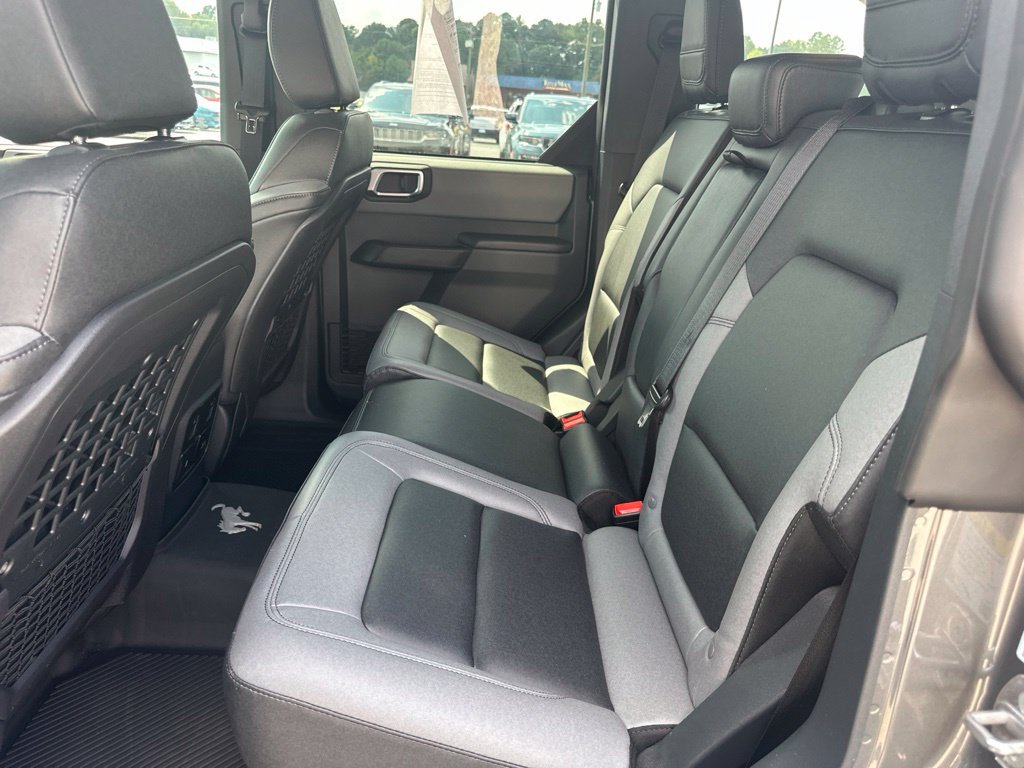 Used 2024 Ford Bronco Big Bend AWD/4WD image 36