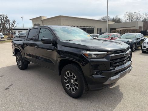 Used 2023 Chevrolet Colorado Z71 w/ Z71 Convenience Package 2 image 4