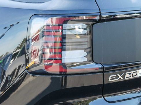 New 2026 Volvo EX30 Cross Country Ultra w/ Protection Package Premier image 9