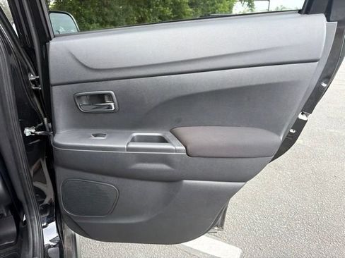 Used 2024 Mitsubishi Outlander Sport ES AWD/4WD image 11