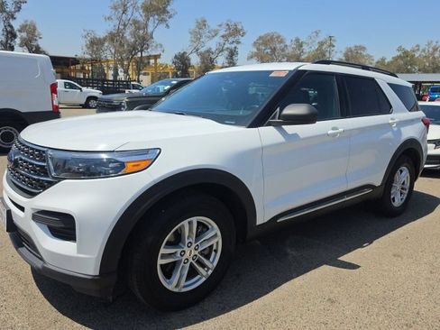 Used 2020 Ford Explorer XLT AWD/4WD image 1