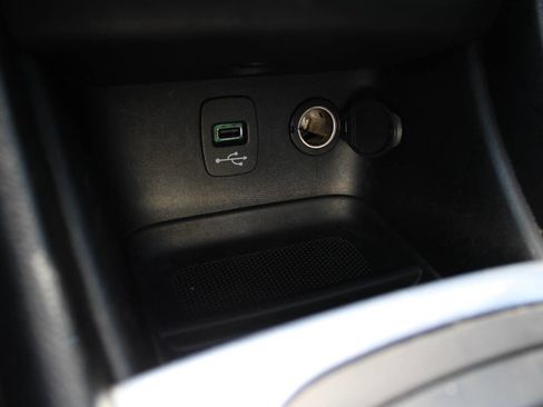 Used 2013 Dodge Avenger SXT w/ Blacktop Pkg FWD image 24