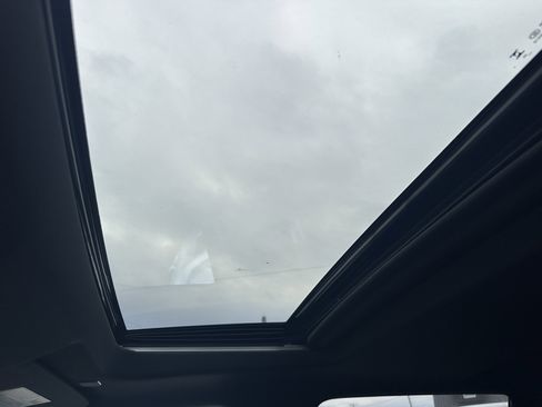 Used 2024 Chevrolet Silverado 3500 High Country image 22