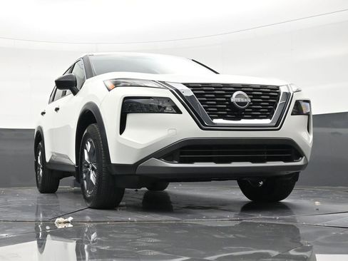 Used 2023 Nissan Rogue S FWD image 27