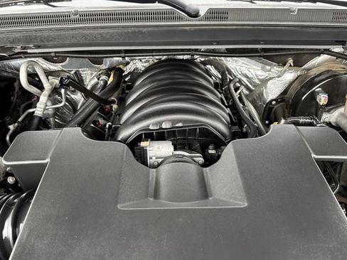 Used 2015 Chevrolet Suburban LT w/ Luxury Package RWD image 57