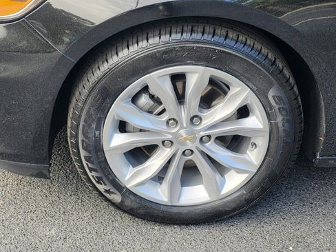 Used 2025 Chevrolet Malibu LT image 8