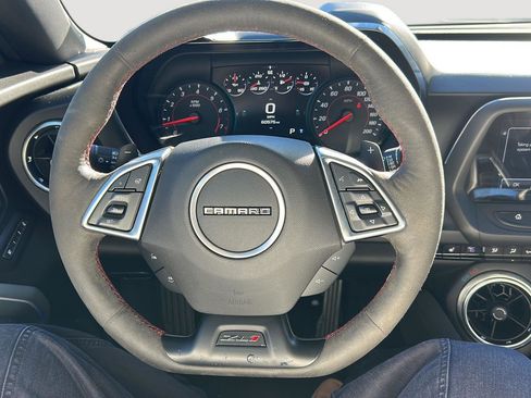 Used 2018 Chevrolet Camaro ZL1 image 9
