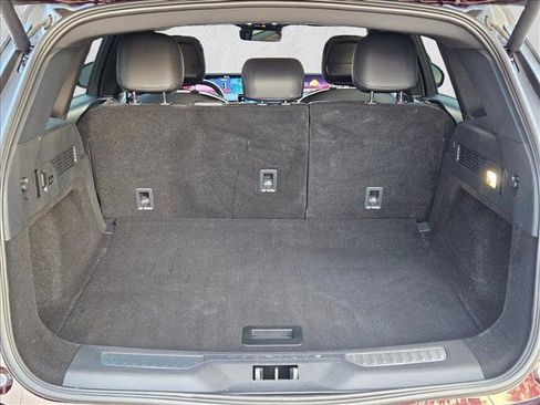 Used 2024 Lincoln Nautilus Premier w/ Jet Appearance Package image 6