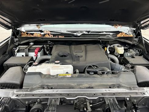 Used 2025 Toyota Tundra Platinum image 36