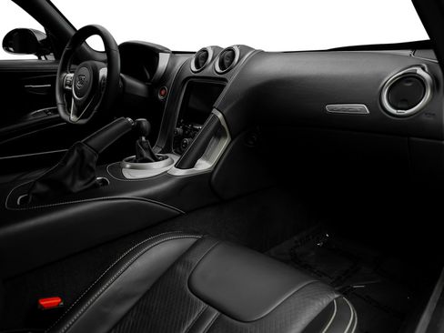 Used 2013 SRT Viper GTS w/ GTS Laguna Interior Pkg RWD image 49
