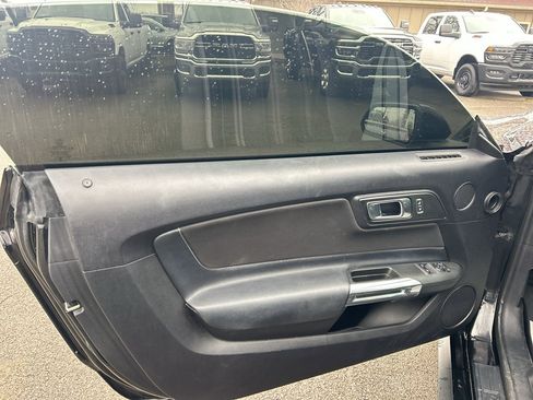 Used 2019 Ford Mustang Coupe w/ Ecoboost Performance Package image 17