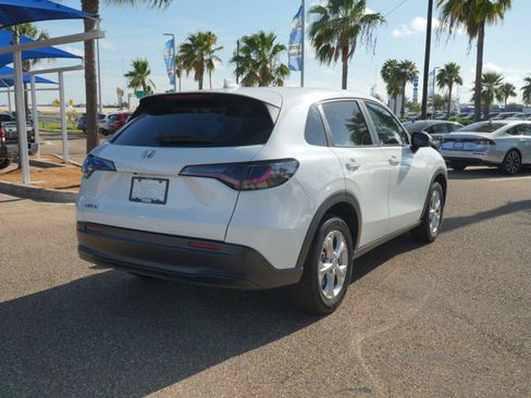 Used 2024 Honda HR-V LX image 5